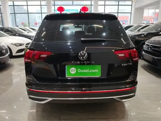 Volkswagen Tiguan L 2024 (11500 км)