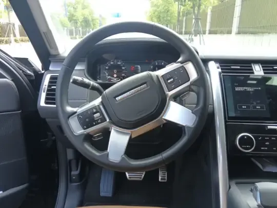 Land Rover Discovery 2024 (32500 км)