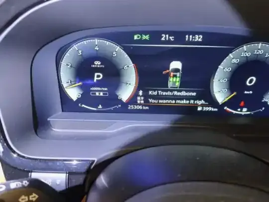 Infiniti QX60 2024 (25300 км)