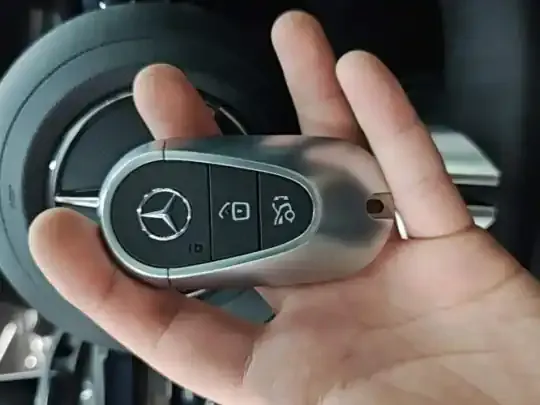 Mercedes-Benz C-Class 2024 (26400 км)