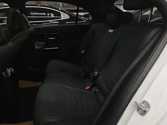 Mercedes-Benz C-Class 2024 (26400 км)