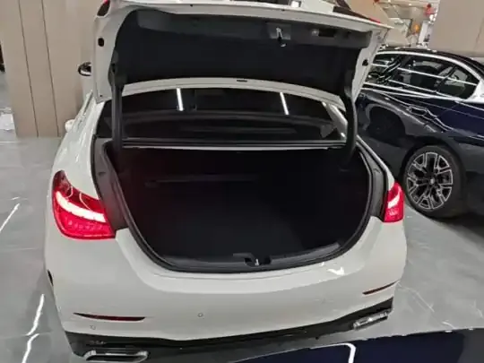 Mercedes-Benz C-Class 2024 (26400 км)