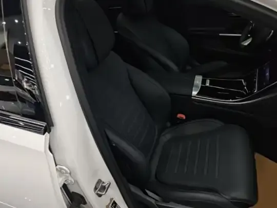 Mercedes-Benz C-Class 2024 (26400 км)