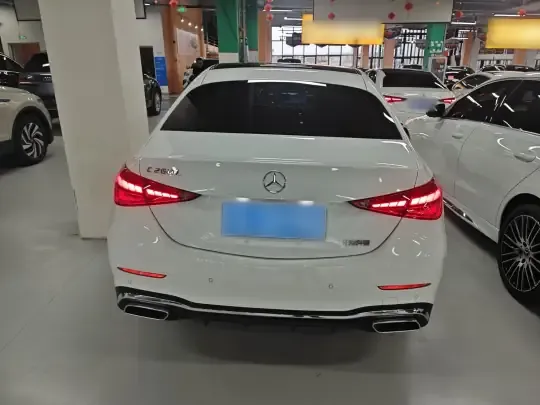 Mercedes-Benz C-Class 2024 (10400 км)