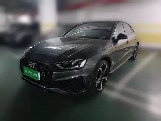 Audi A4L 2024 (8400 км)