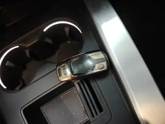 Audi A4L 2024 (29700 км)