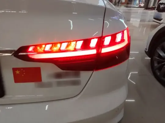 Audi A4L 2024 (29700 км)