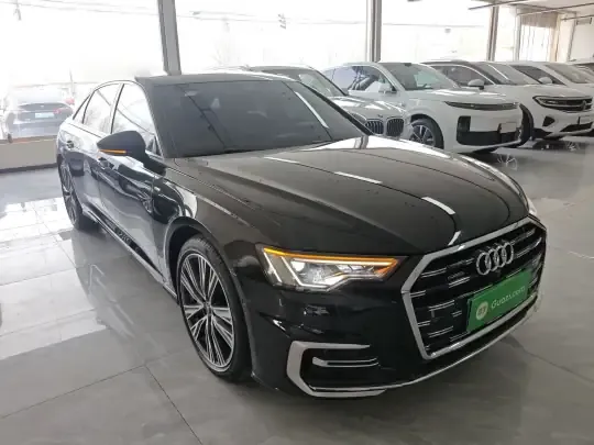 Audi A6L 2024 (26700 км)