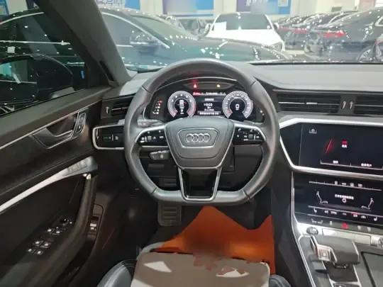 Audi A6L 2024 (15000 км)