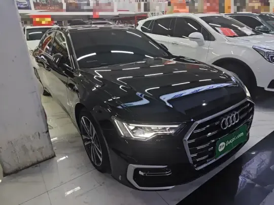 Audi A6L 2024 (27300 км)