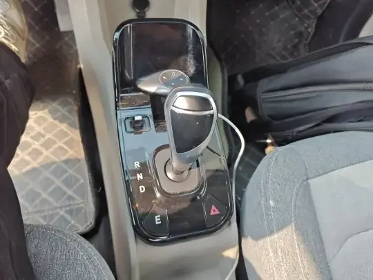 JMEV Ezi EV3 2023 (25200 км)