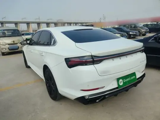 Geely Auto Preface 2024 (24900 км)