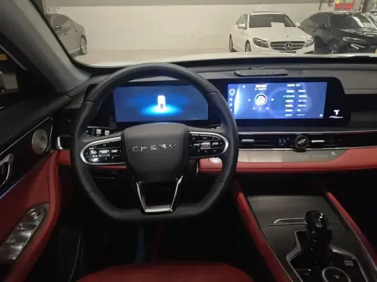 Chery Tiggo 7 PLUS 2023 (6300 км)