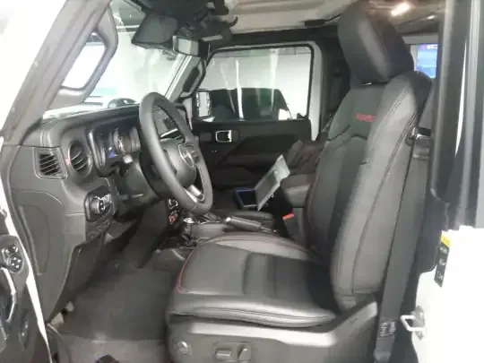 Jeep Wrangler 2024 (3200 км)
