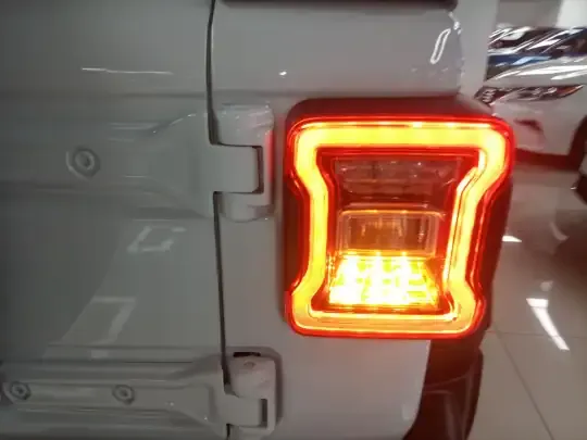 Jeep Wrangler 2024 (3200 км)