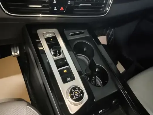 Volkswagen Tavendor 2024 (28000 км)