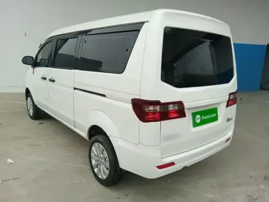 Jinbei Gold Hiace M Classic 2024 (27000 км)