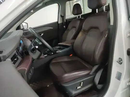 JETOUR X90 PLUS 2024 (43000 км)