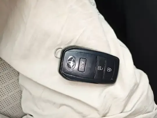 Toyota BZ 4X 2024 (32100 км)