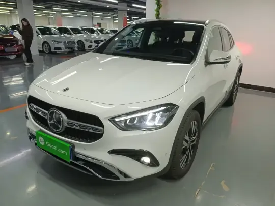 Mercedes-Benz GLA 2024 (11000 км)