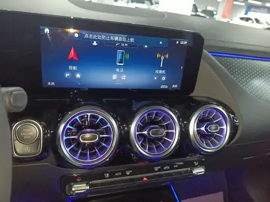 Mercedes-Benz GLA 2024 (11000 км)