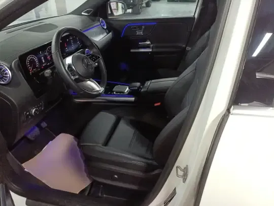 Mercedes-Benz GLA 2024 (11000 км)