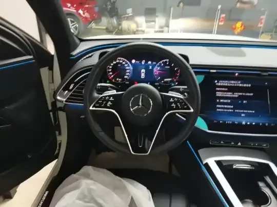 Mercedes-Benz E-Class 2024 (100 км)