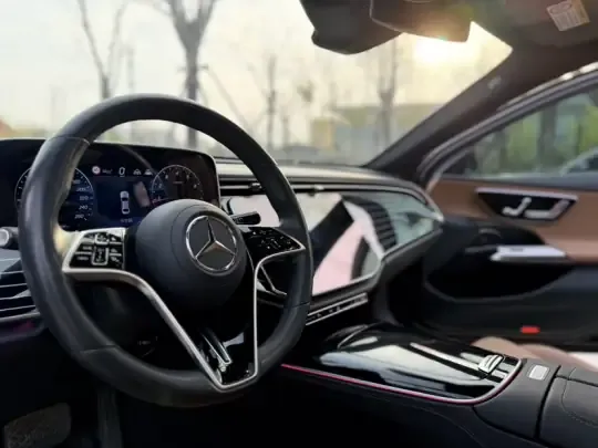 Mercedes-Benz E-Class 2024 (70000 км)