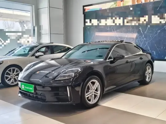 Porsche Panamera 2024 (3800 км)