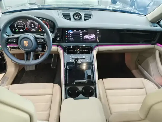 Porsche Panamera 2024 (3800 км)