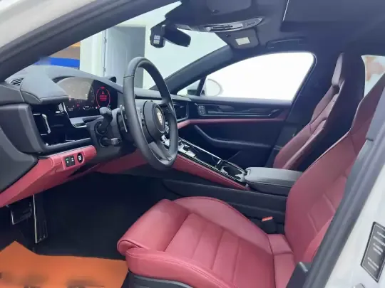 Porsche Panamera 2024 (14600 км)