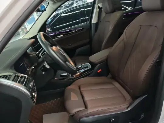 BMW iX3 2023 (36600 км)