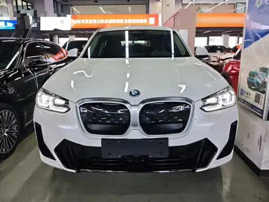 BMW iX3 2023 (36600 км)