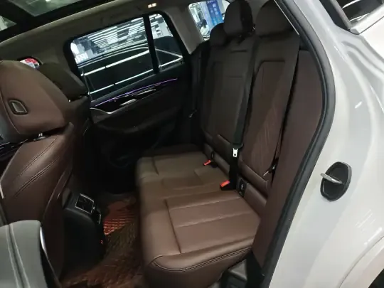 BMW iX3 2023 (36600 км)