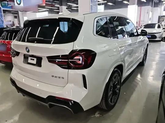 BMW iX3 2023 (36600 км)