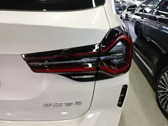 BMW iX3 2023 (36600 км)