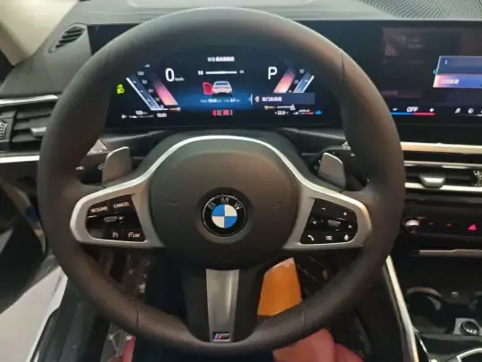 BMW 3 Series 2024 (15200 км)