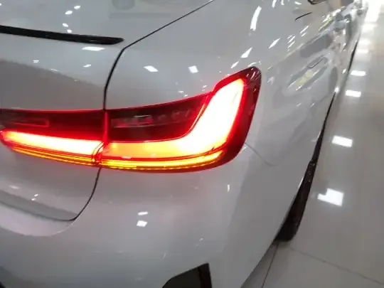 BMW 3 Series 2024 (16600 км)
