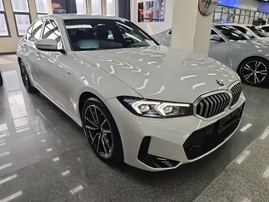 BMW 3 Series 2024 (26800 км)