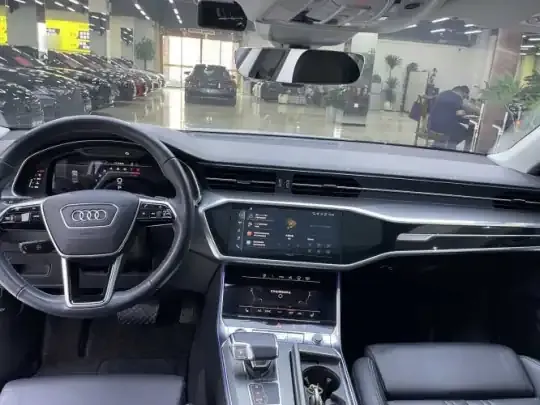 Audi A7 2024 (23200 км)