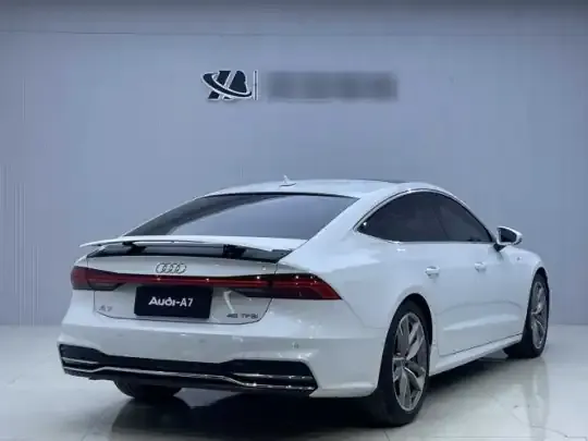 Audi A7 2024 (23200 км)