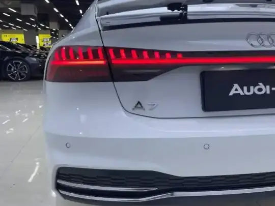 Audi A7 2024 (23200 км)