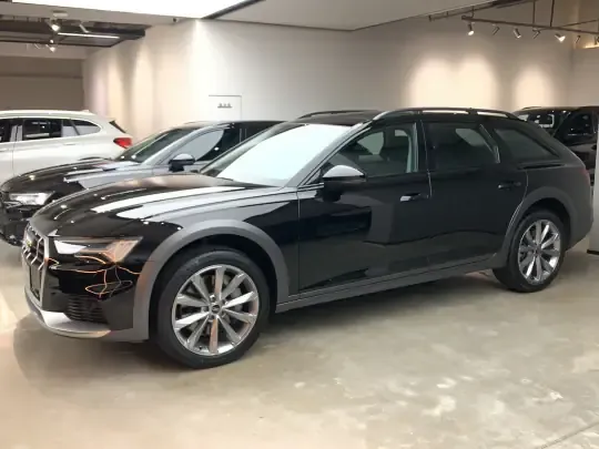 Audi A6 2024 (36500 км)