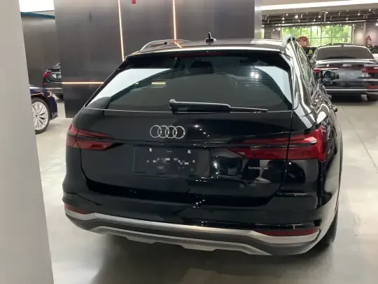 Audi A6 2024 (36500 км)