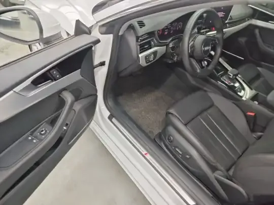 Audi A5 2024 (34400 км)