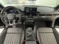 Audi RS 4 2024 (10700 км)