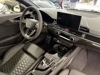 Audi RS 4 2024 (10700 км)
