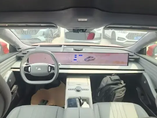 Geely Galaxy E8 2024 (34200 км)