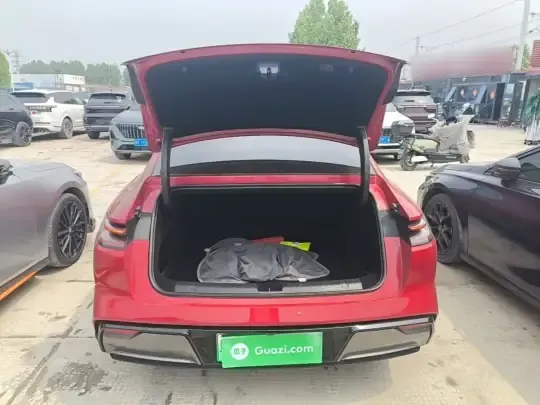 Geely Galaxy E8 2024 (34200 км)