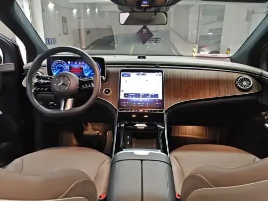 Mercedes-Benz EQE SUV 2024 (23000 км)